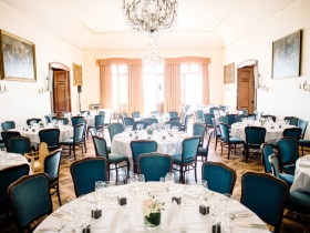 12-06-02-wedding-laurarobin-304